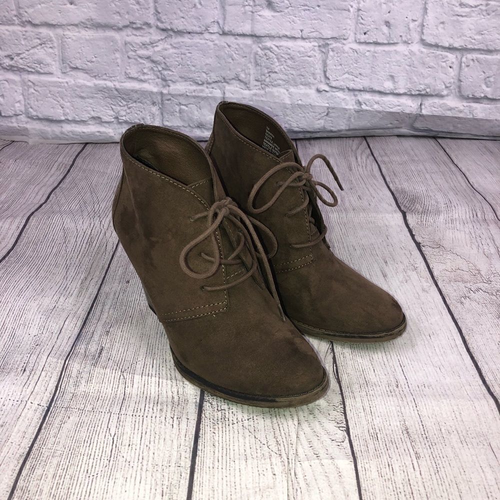 MIA tie heeled bootie brown sz 7 women
